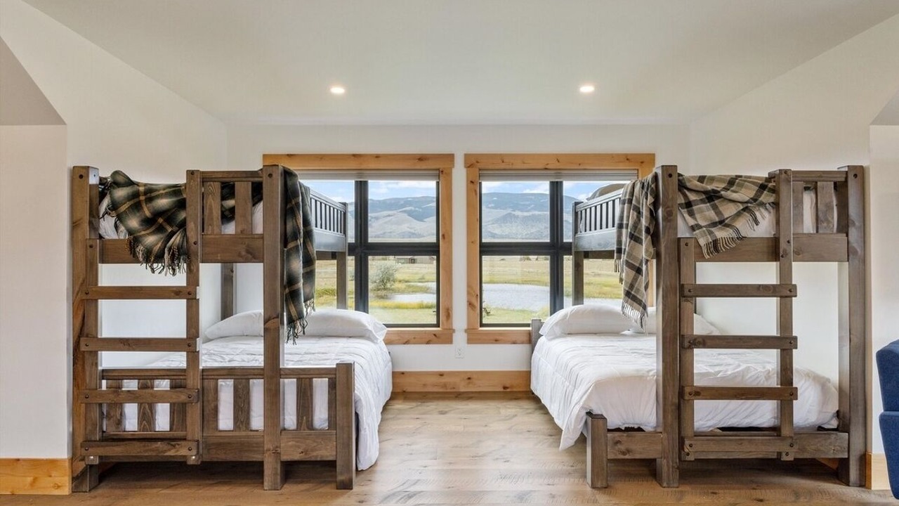 Photo of Bedroom in Livingston