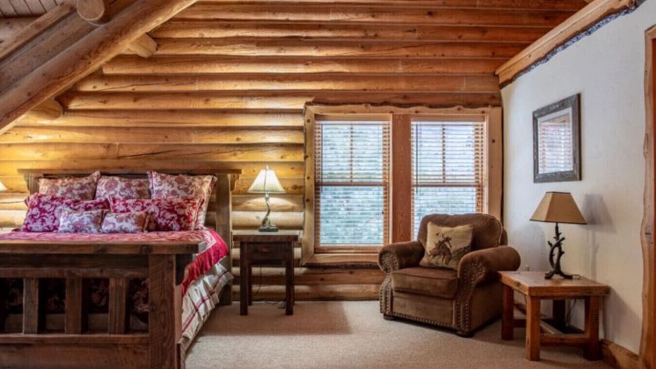 Photo of Bedroom in Lakeside