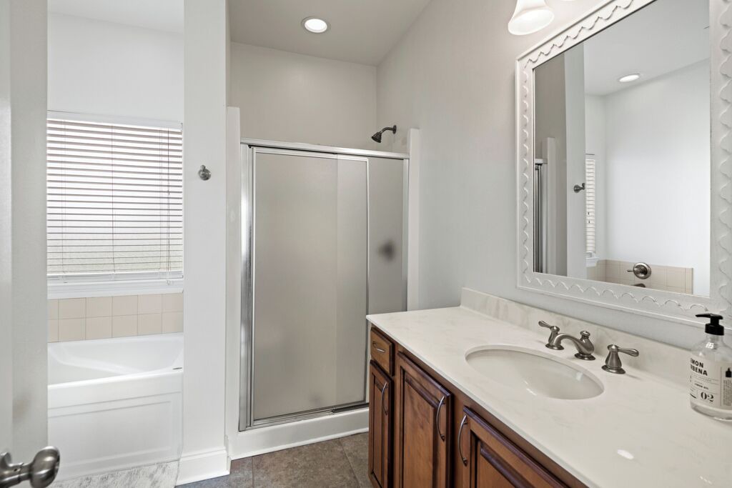 Photo of Bathroom in Shoreline Park