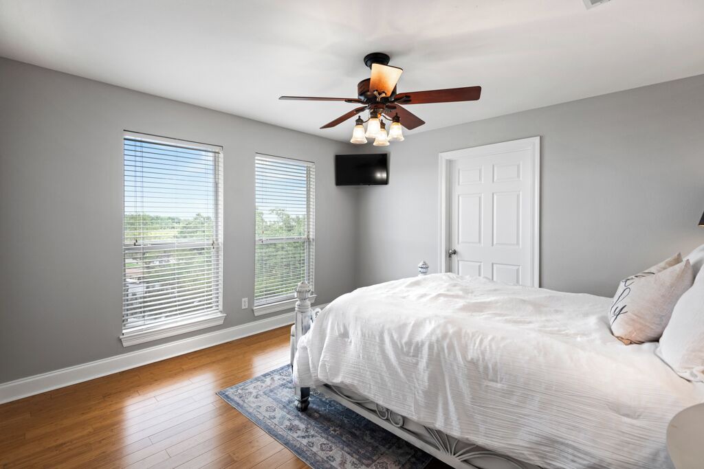 Photo of Bedroom in Shoreline Park