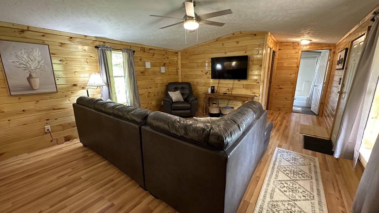 Photo of Livingroom in Nelsonville