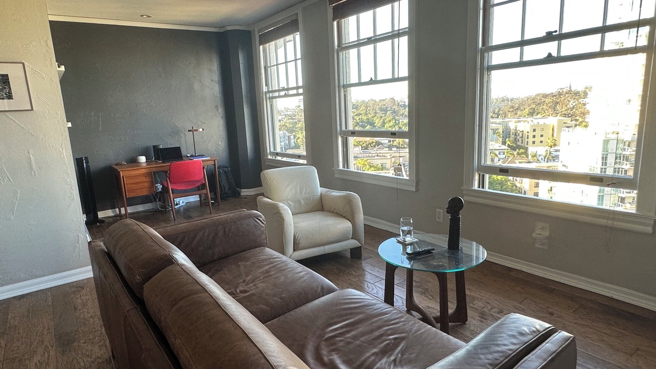 Photo of Livingroom in Cortez Hill