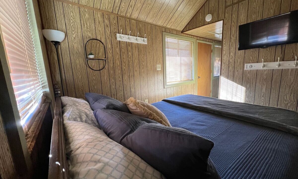 Photo of Bedroom in Salmon