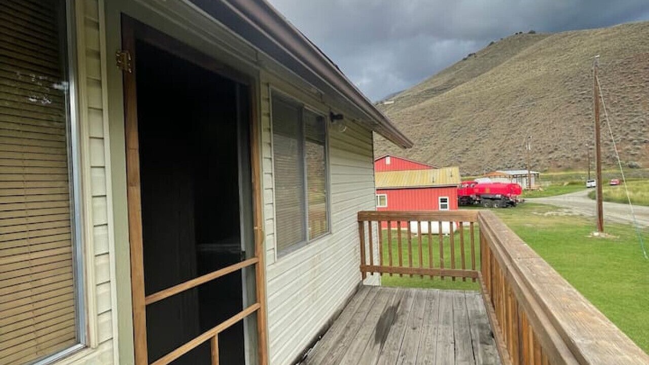 Photo of Outdoor in Salmon
