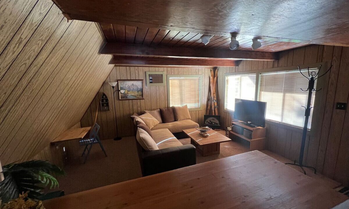Photo of Livingroom in Salmon