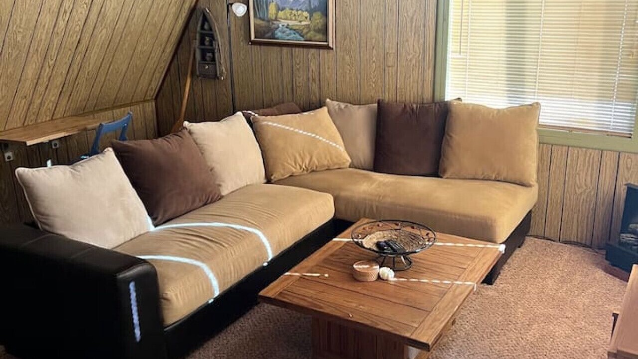 Photo of Livingroom in Salmon
