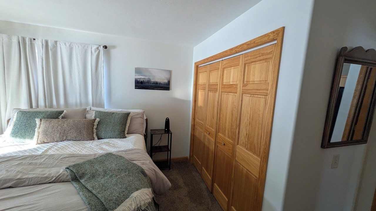 Photo of Bedroom in Porcupine Park