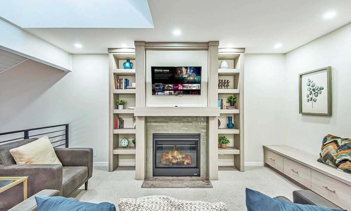 Photo of Livingroom in Cottonwood Heights
