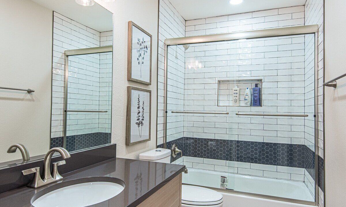 Photo of Bathroom in Cottonwood Heights