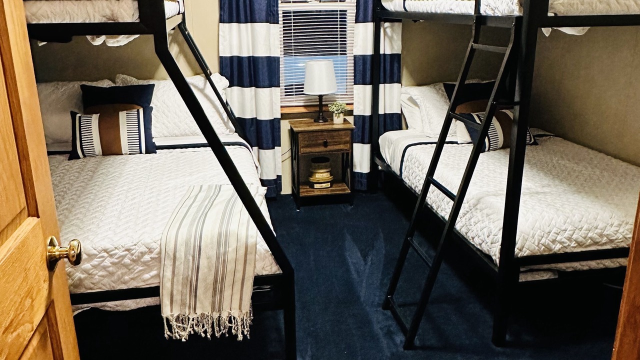 Photo of Bedroom in Highland  Vermillion County
