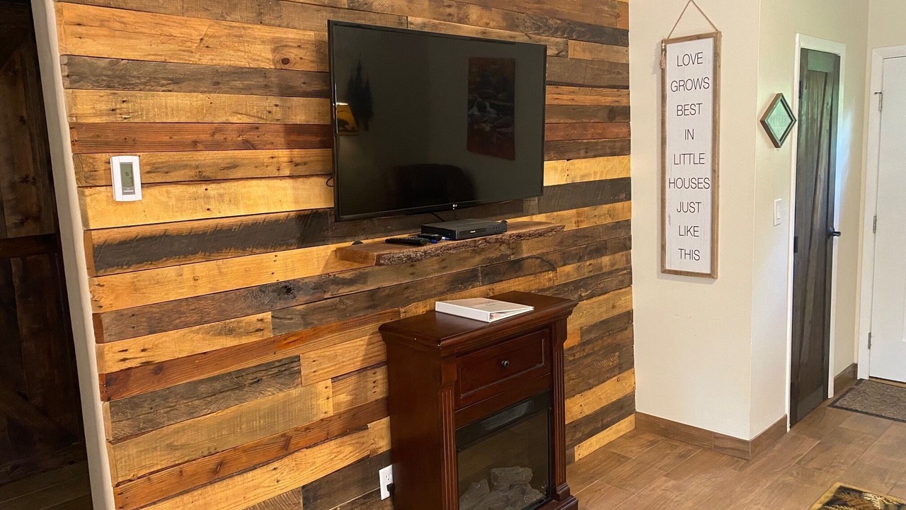 Photo of Livingroom in Waynesville