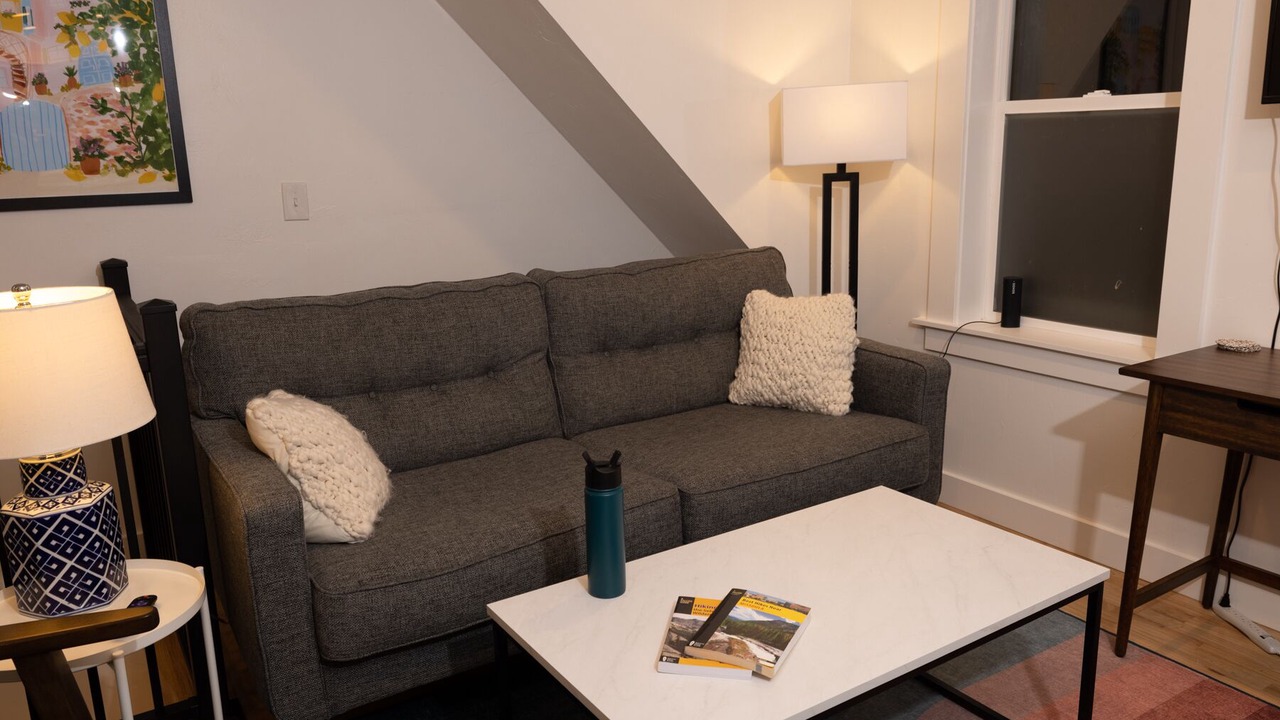 Photo of Livingroom in Riverfront