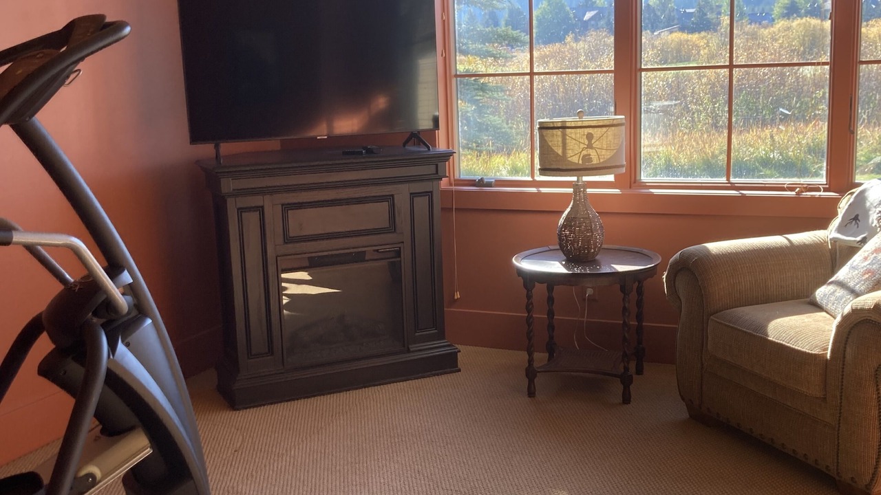 Photo of Livingroom in Gallatin Gateway
