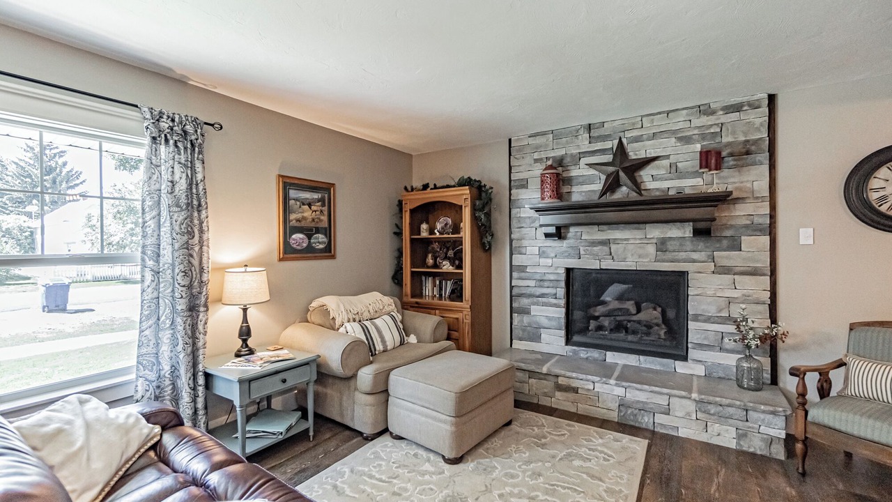 Photo of Livingroom in Ashton