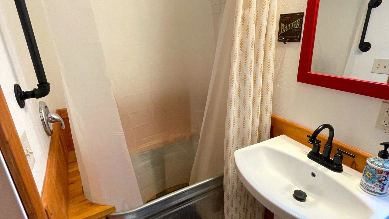 Photo of Bathroom in Sandpoint