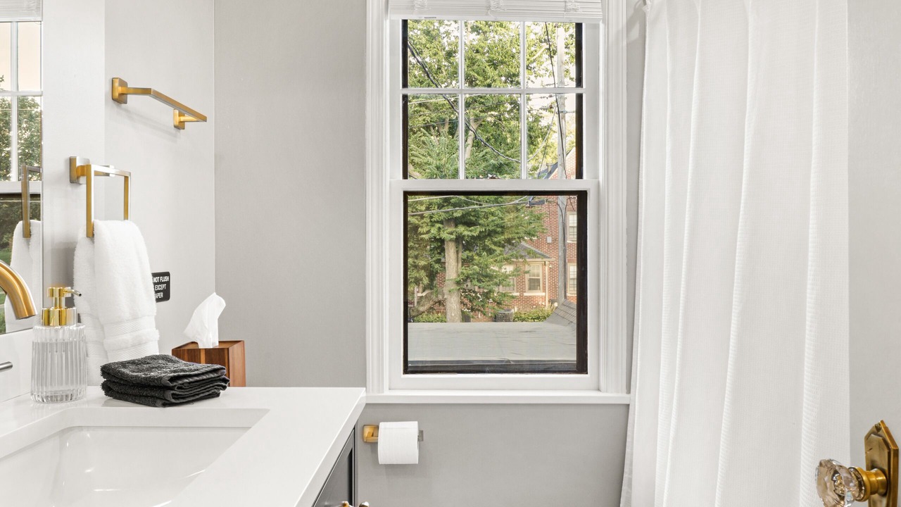Photo of Bathroom in Dundee-Happy Hollow Historic District