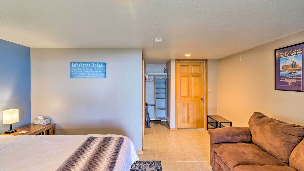 Photo of Bedroom in Lakeside