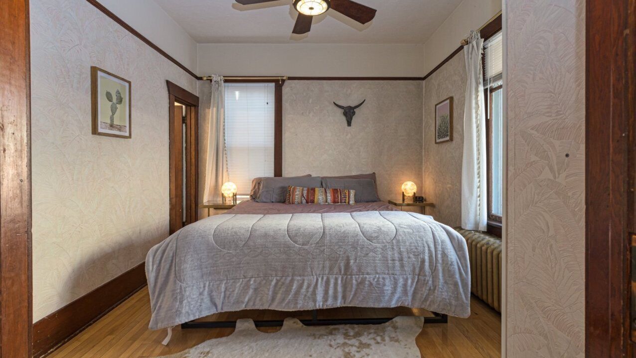 Photo of Bedroom in Riverfront
