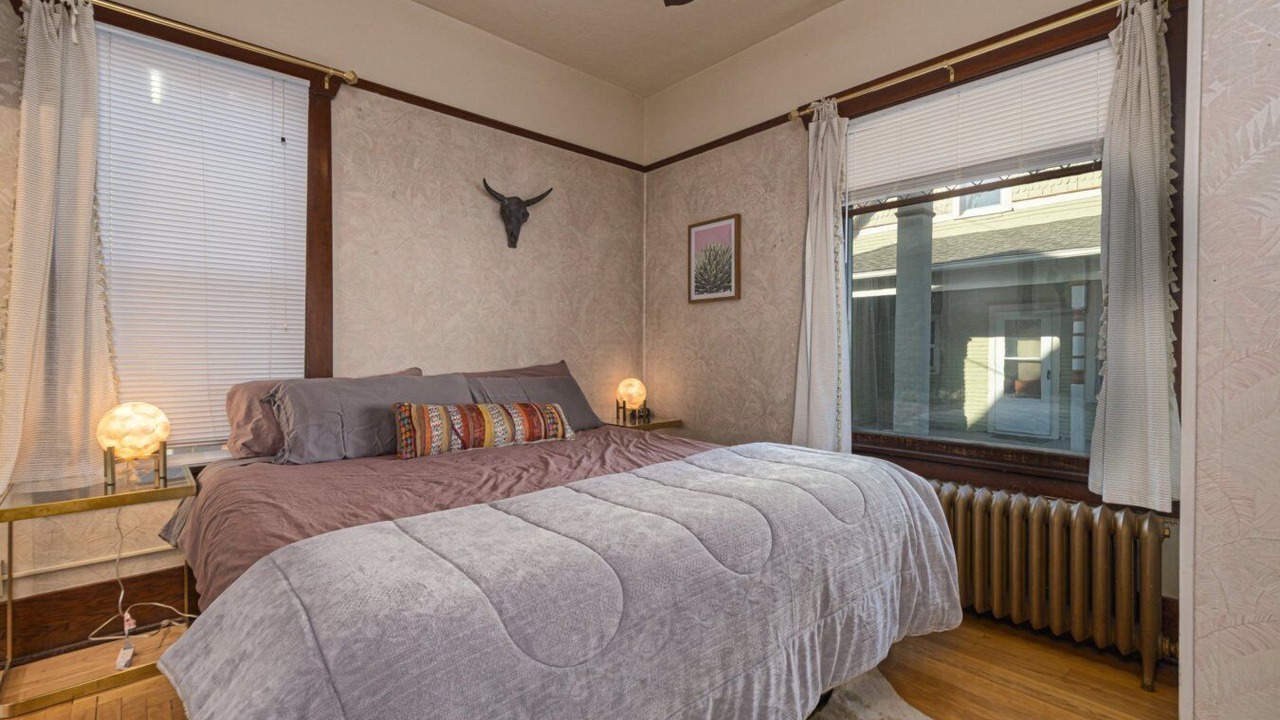 Photo of Bedroom in Riverfront