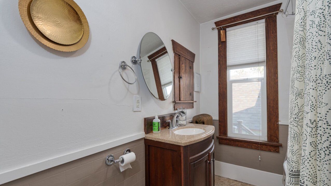 Photo of Bathroom in Riverfront