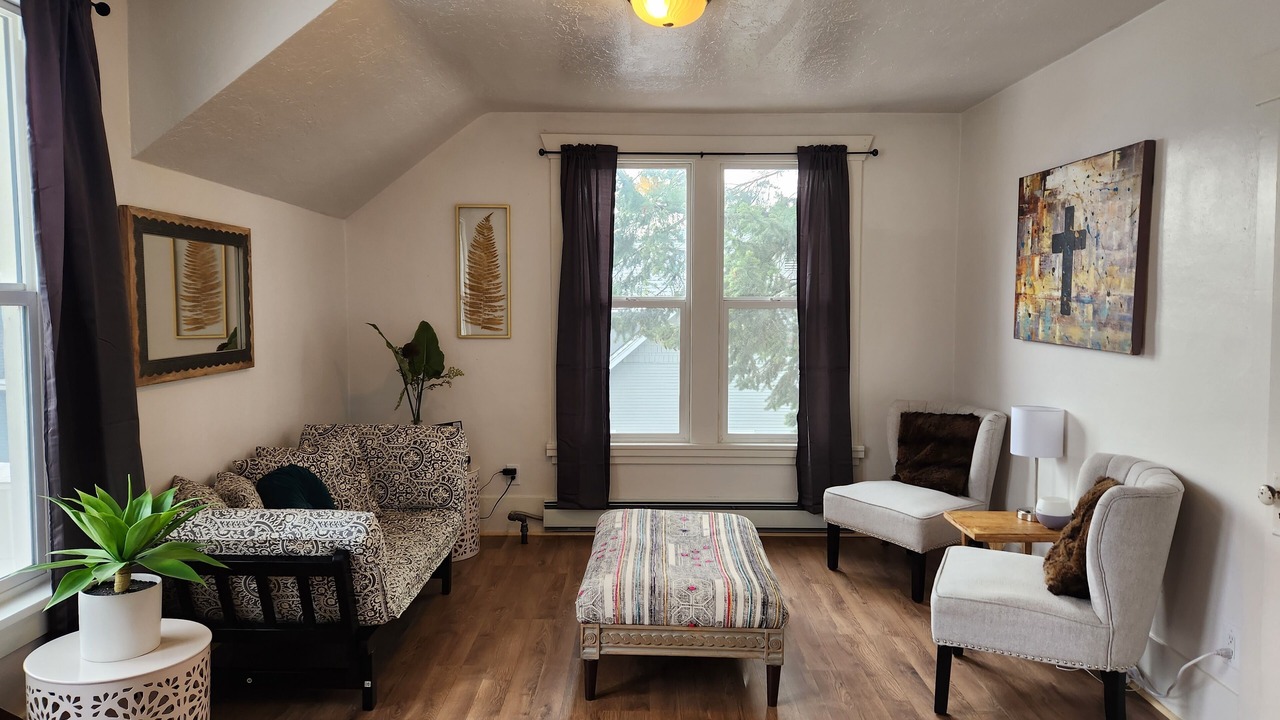 Photo of Livingroom in Riverfront