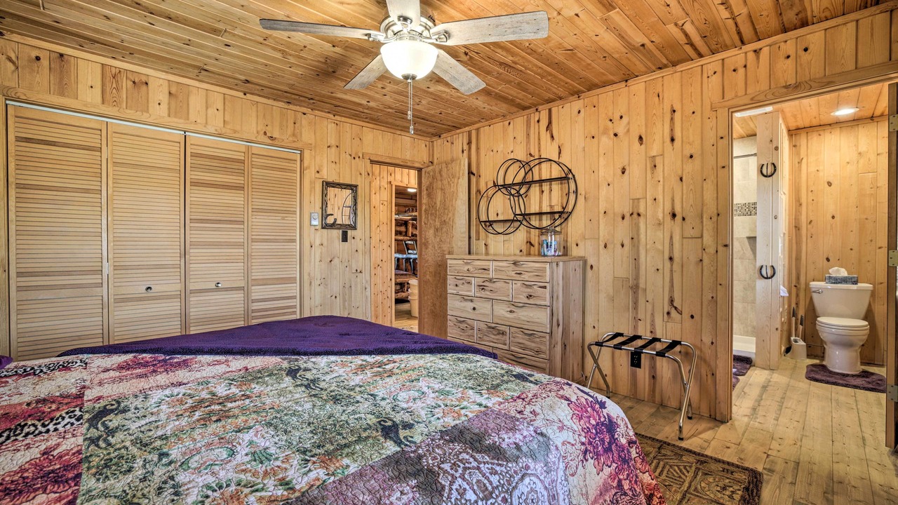 Photo of Bedroom in Glendo