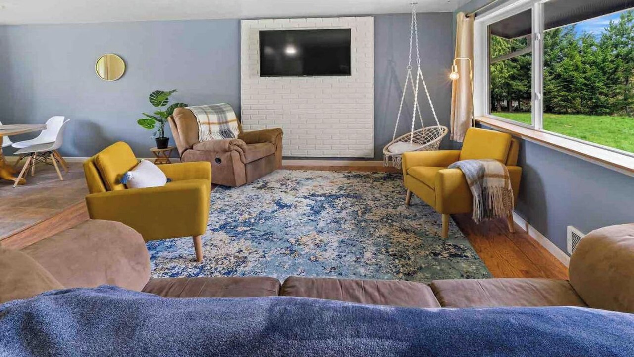 Photo of Livingroom in Forks