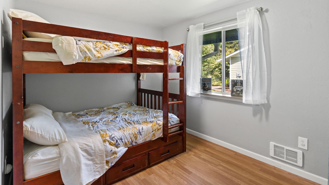 Photo of Bedroom in Forks