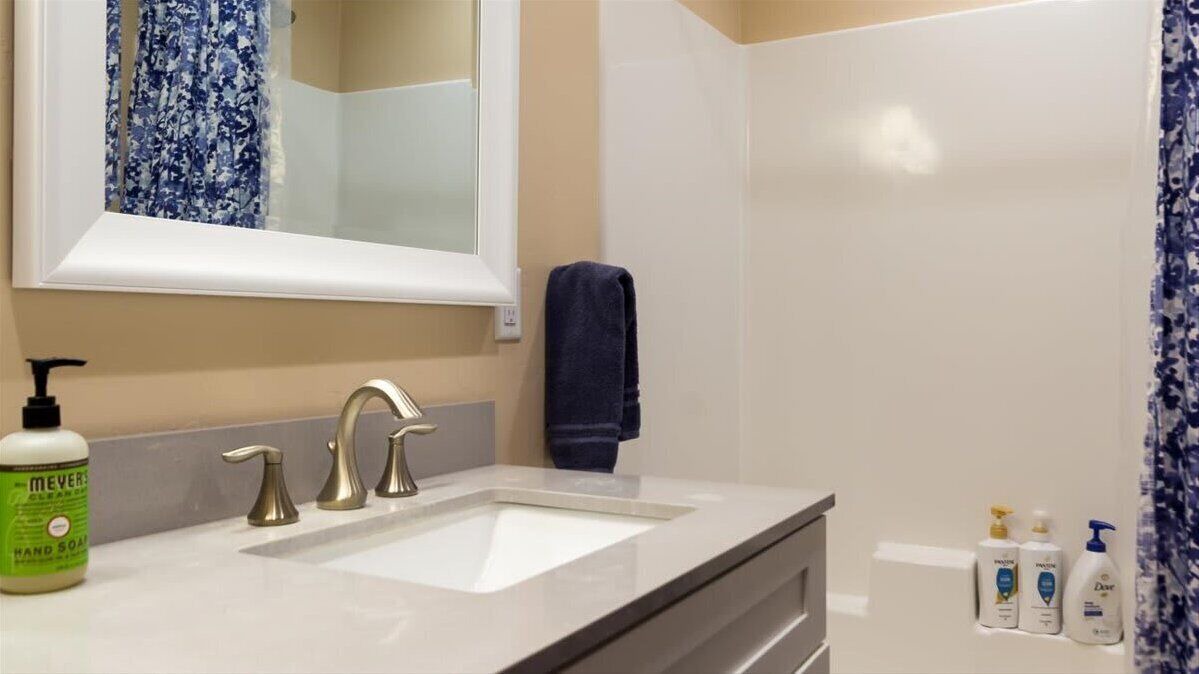 Photo of Bathroom in Leigh Creek Estates