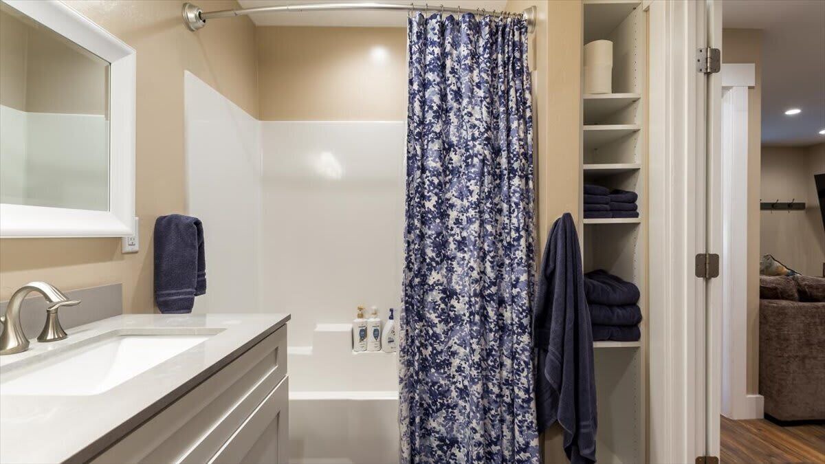 Photo of Bathroom in Leigh Creek Estates