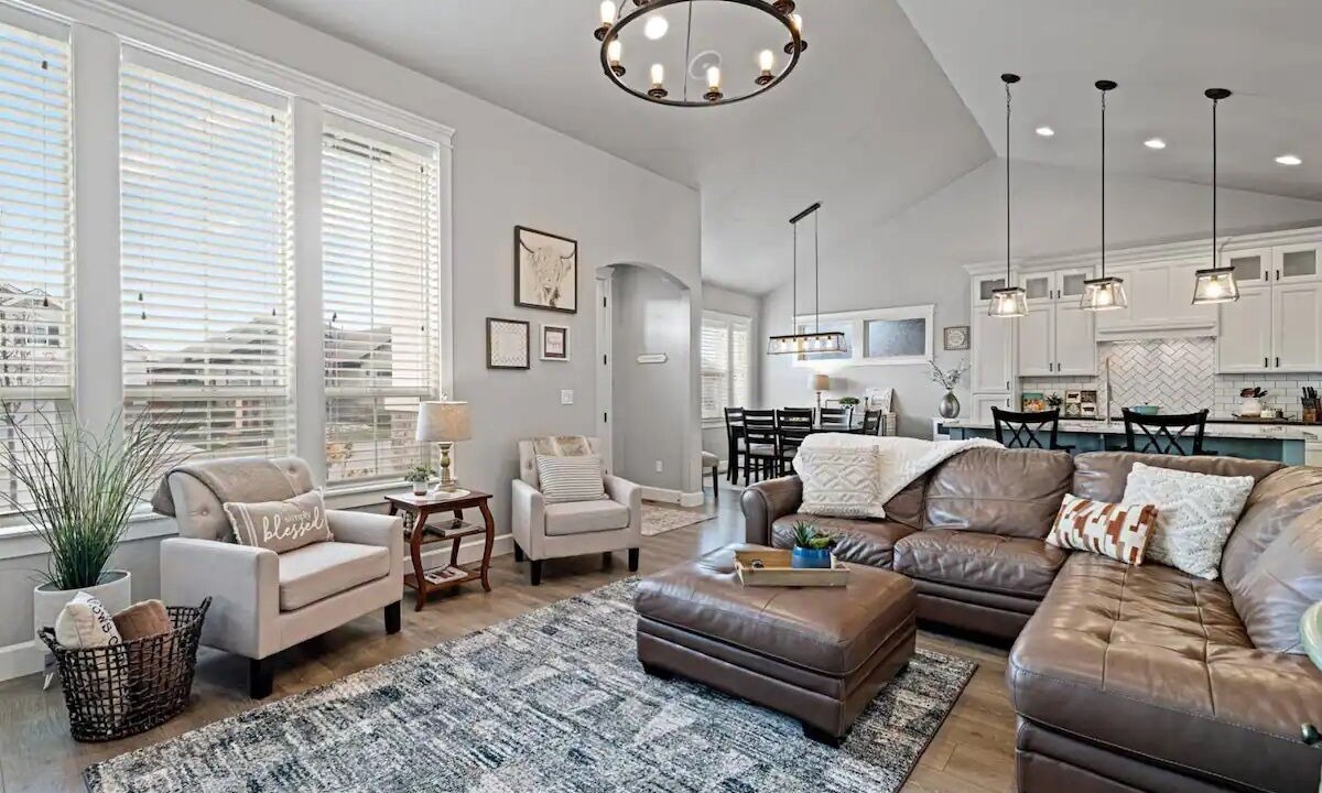 Photo of Livingroom in Southwest Ada County Alliance