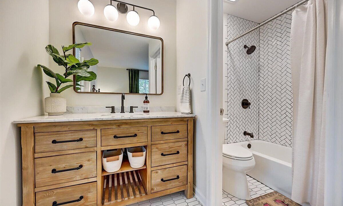 Photo of Bathroom in Fourth Ward