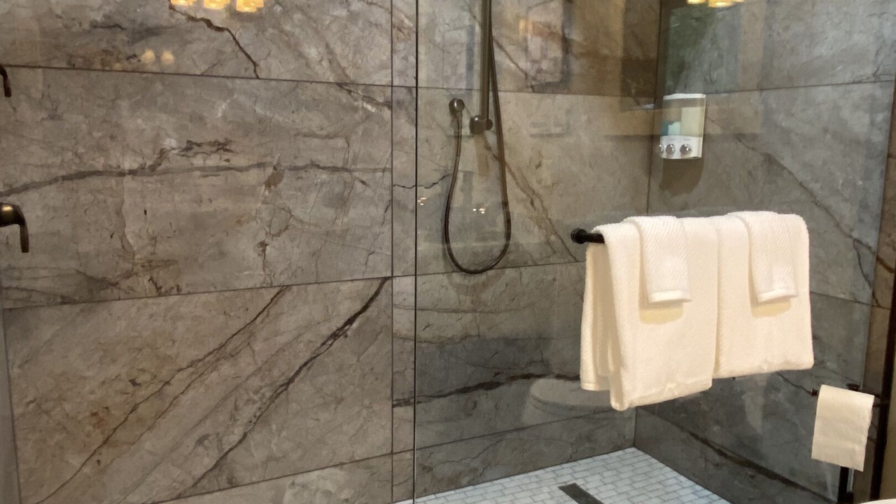 Photo of Bathroom in West Yellowstone