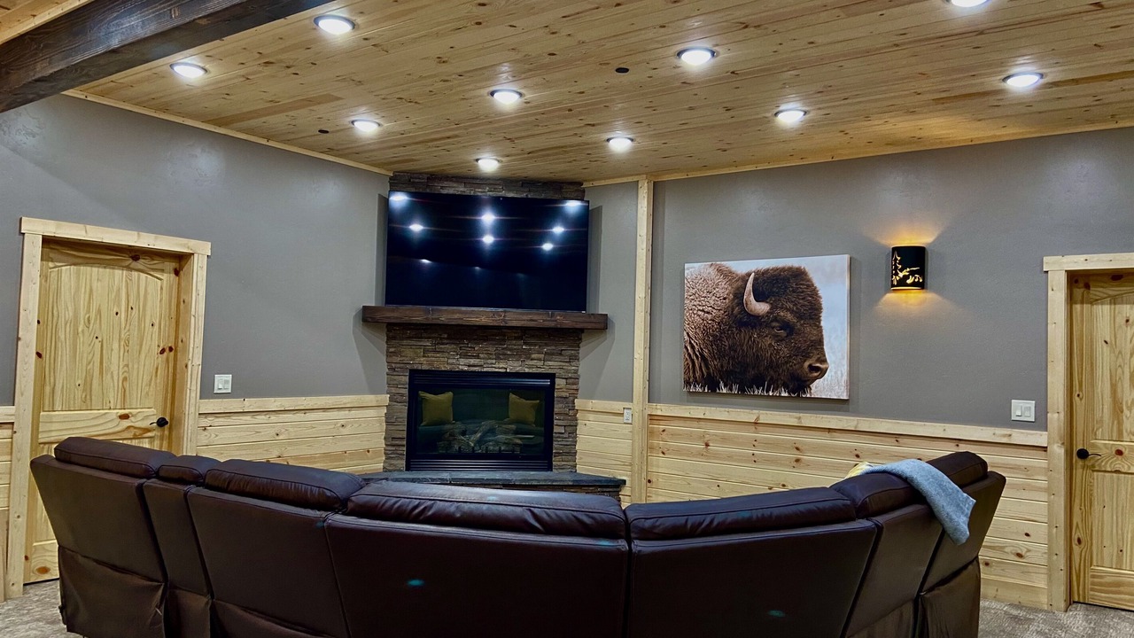 Photo of Bedroom in West Yellowstone