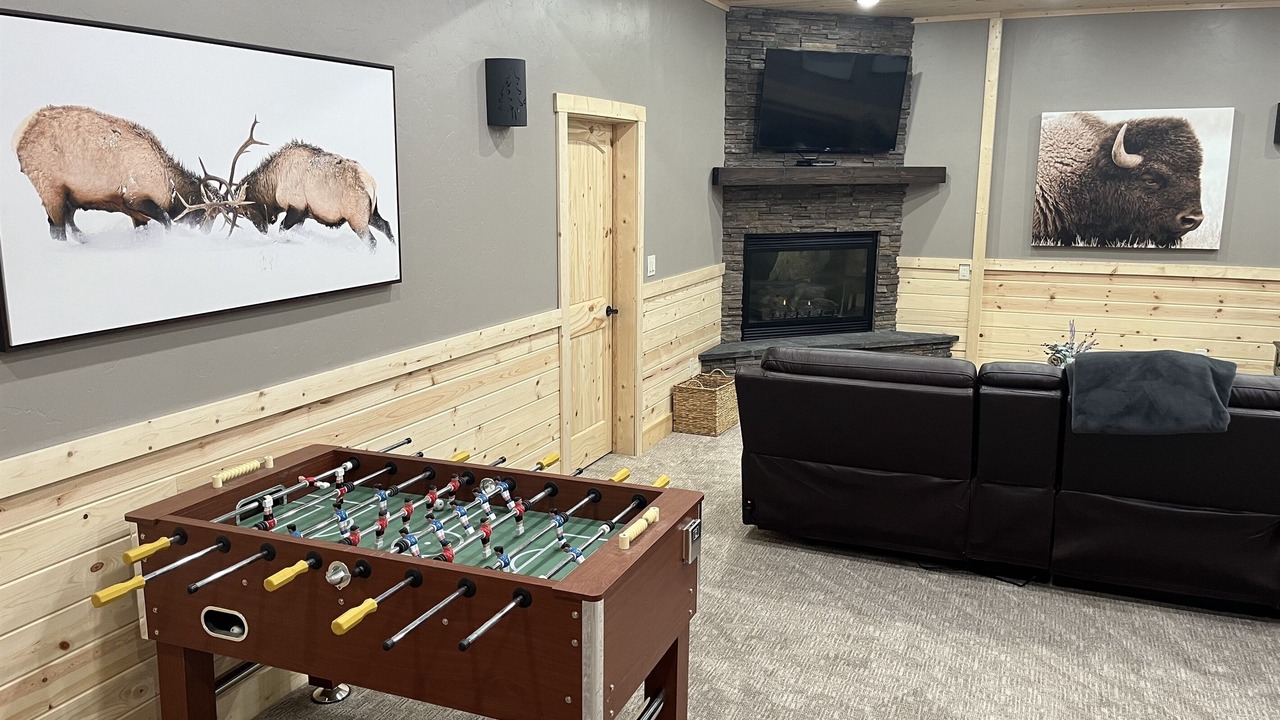Photo of Bedroom in West Yellowstone