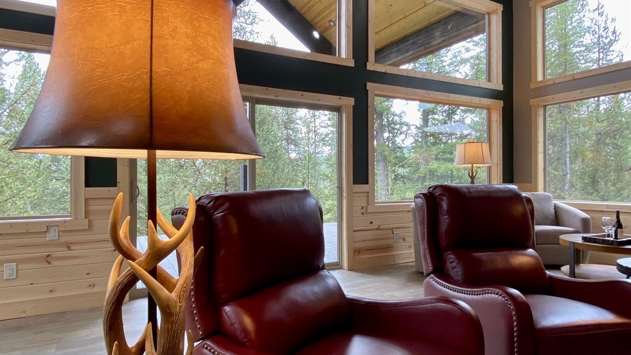 Photo of Bedroom in West Yellowstone