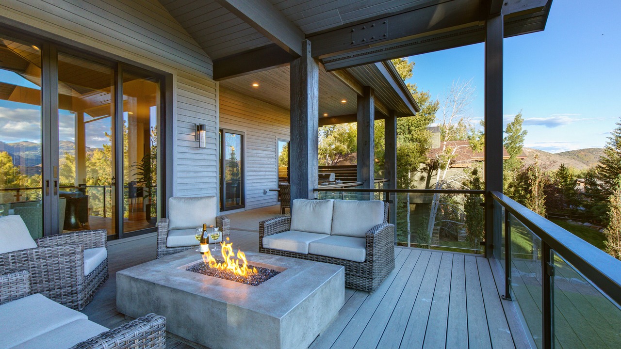 Photo of Outdoor in Park Meadows
