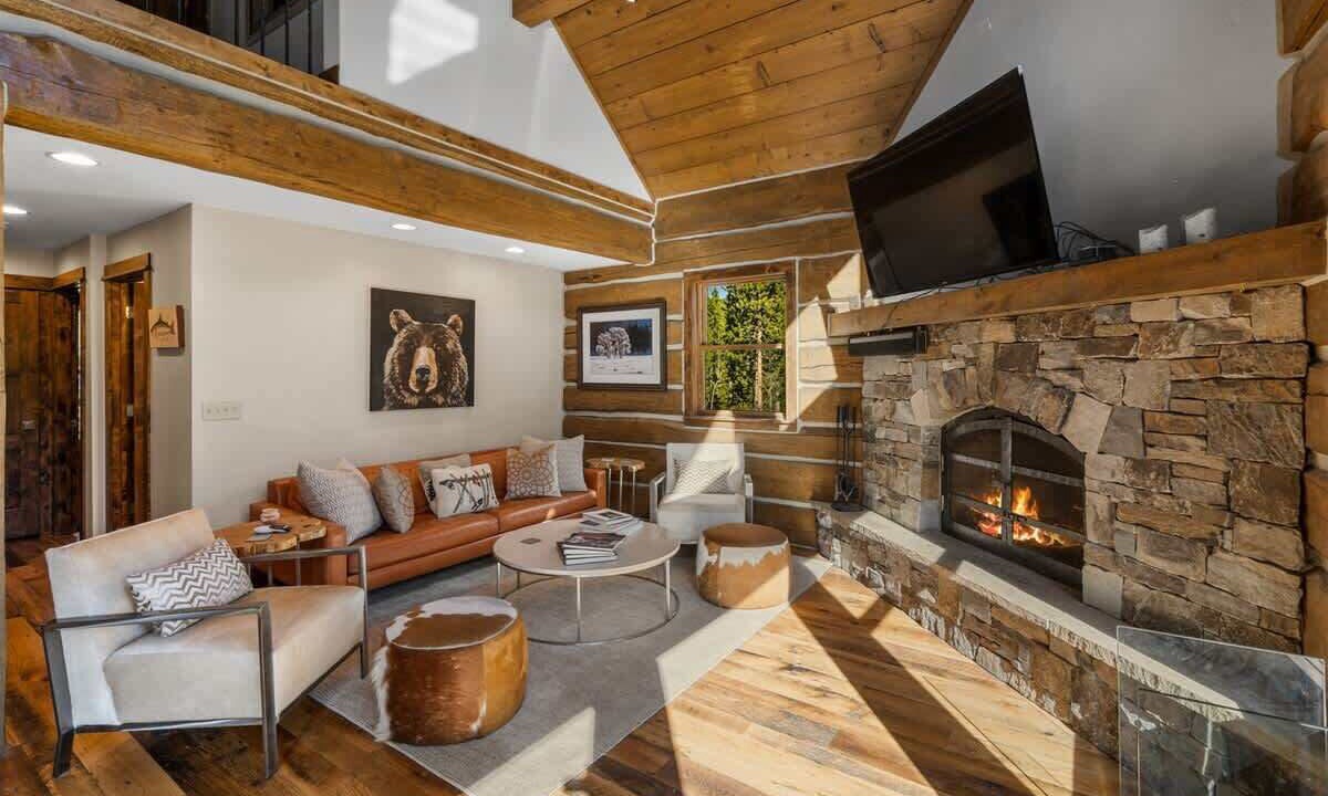 Photo of Livingroom in Powder Ridge