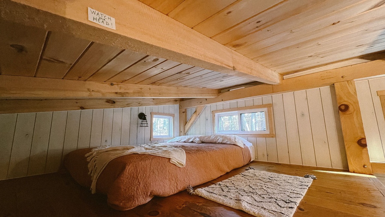 Photo of Bedroom in Mattawana