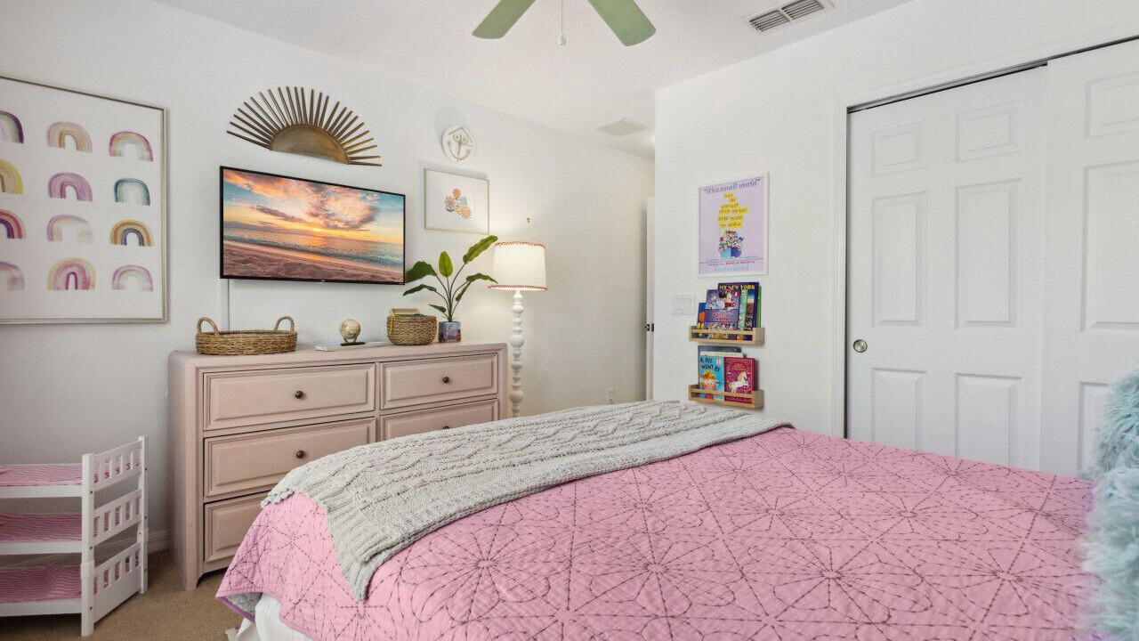 Photo of Bedroom in Watersong