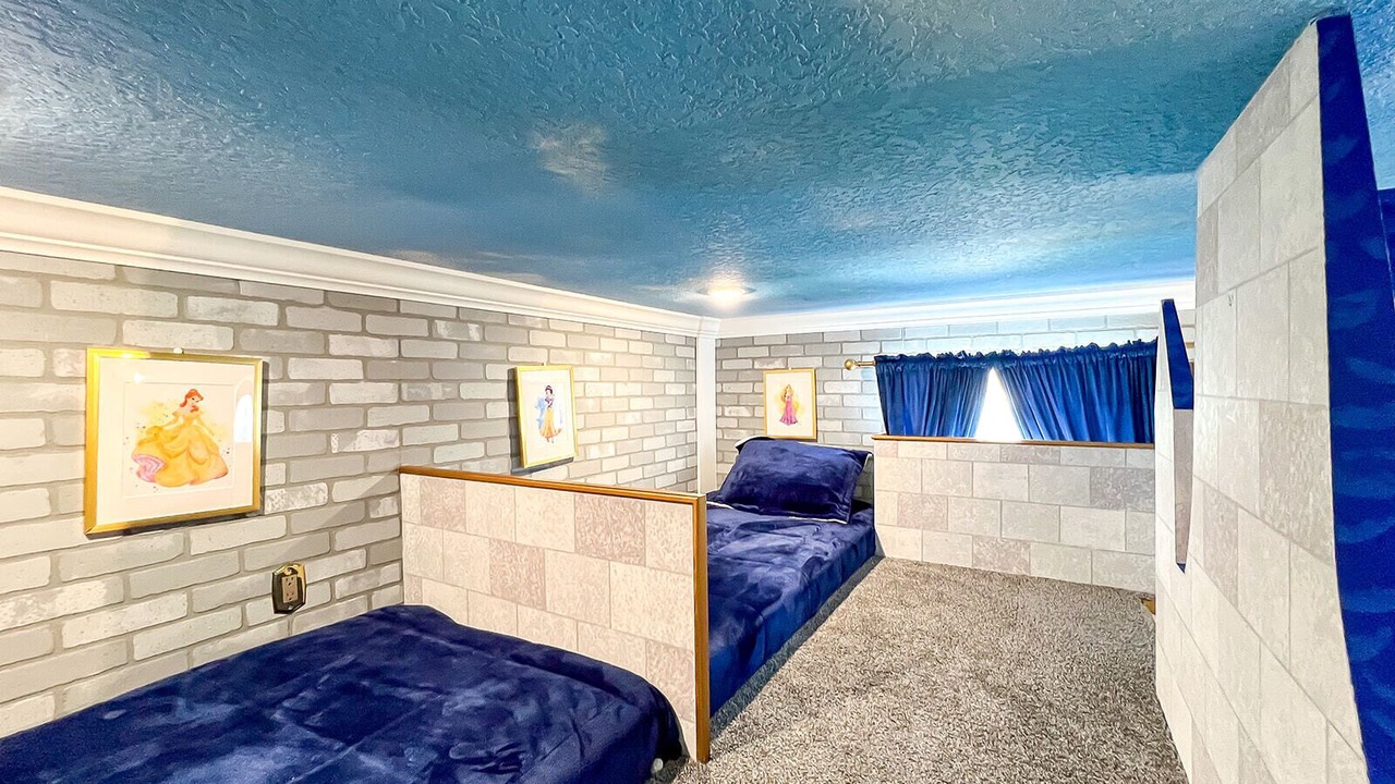 Photo of Bedroom in Davenport