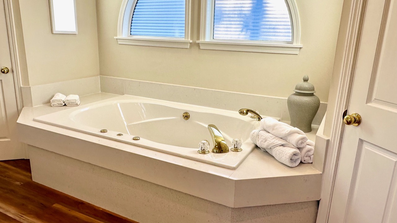 Photo of Bathroom in Counce