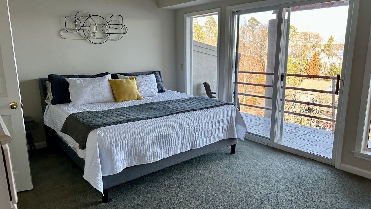 Photo of Bedroom in Counce