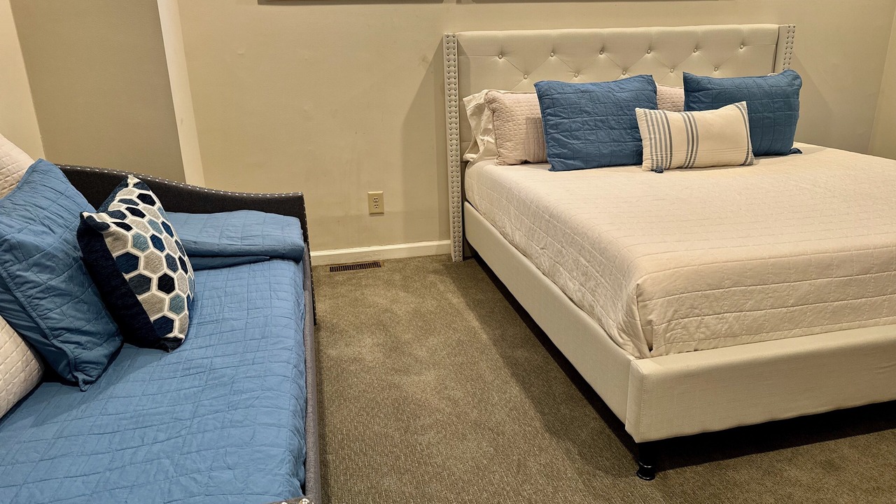 Photo of Bedroom in Counce