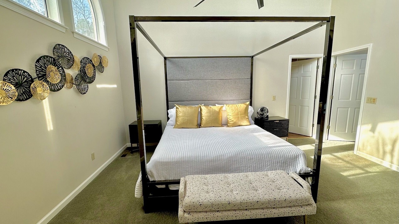 Photo of Bedroom in Counce