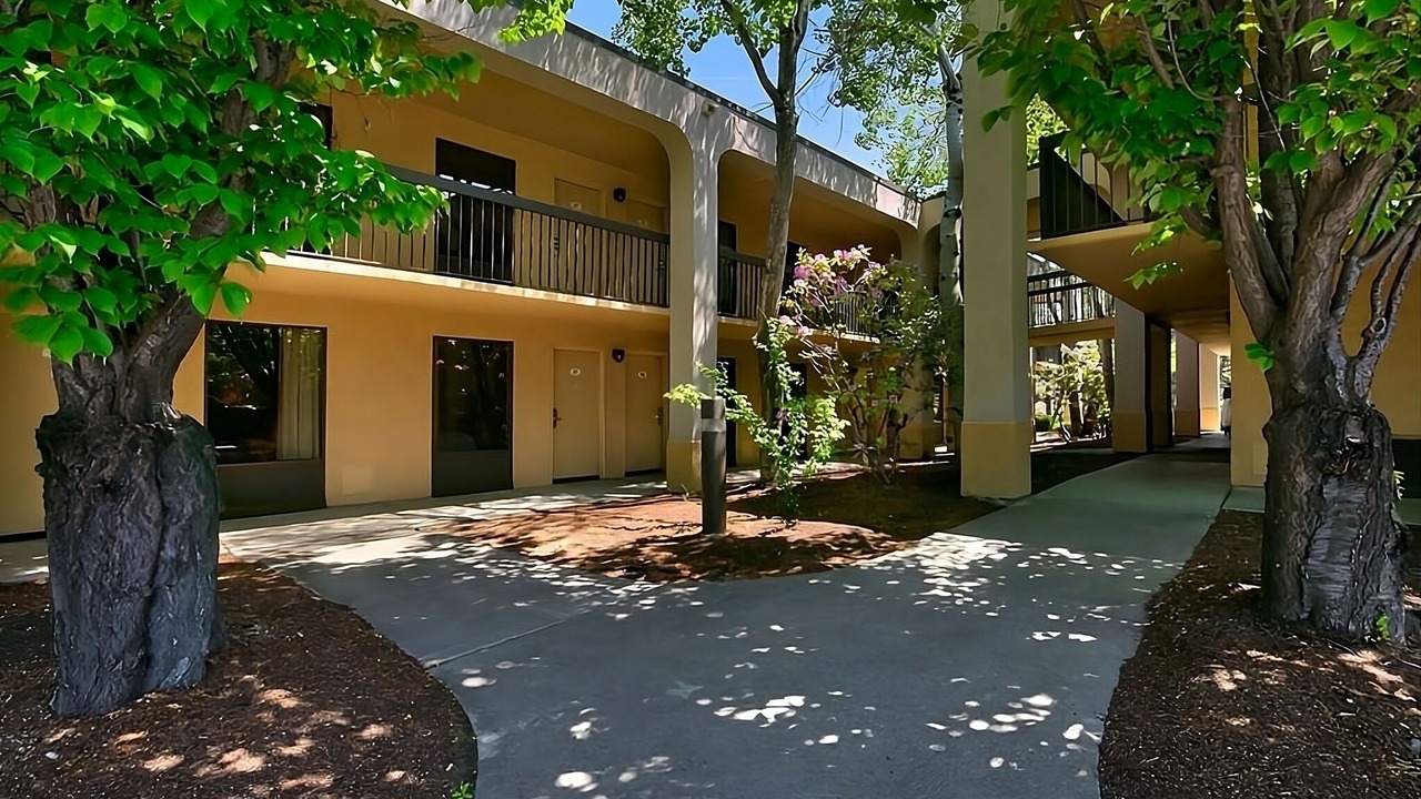 Photo of Outdoor in Orchard District