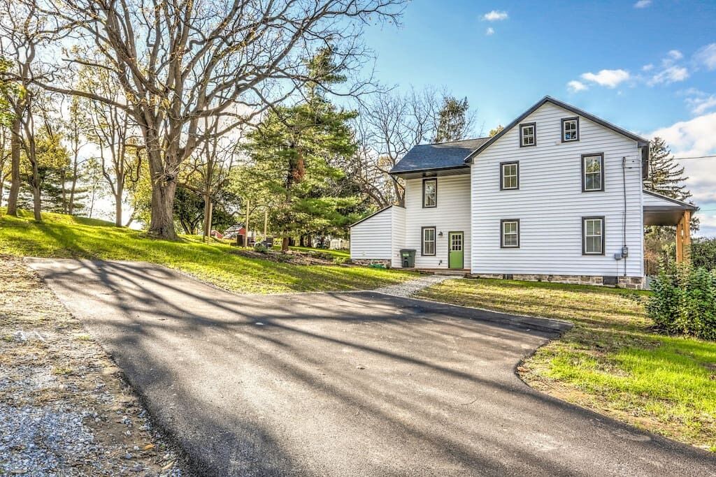 Photo of Outdoor in Elizabethtown