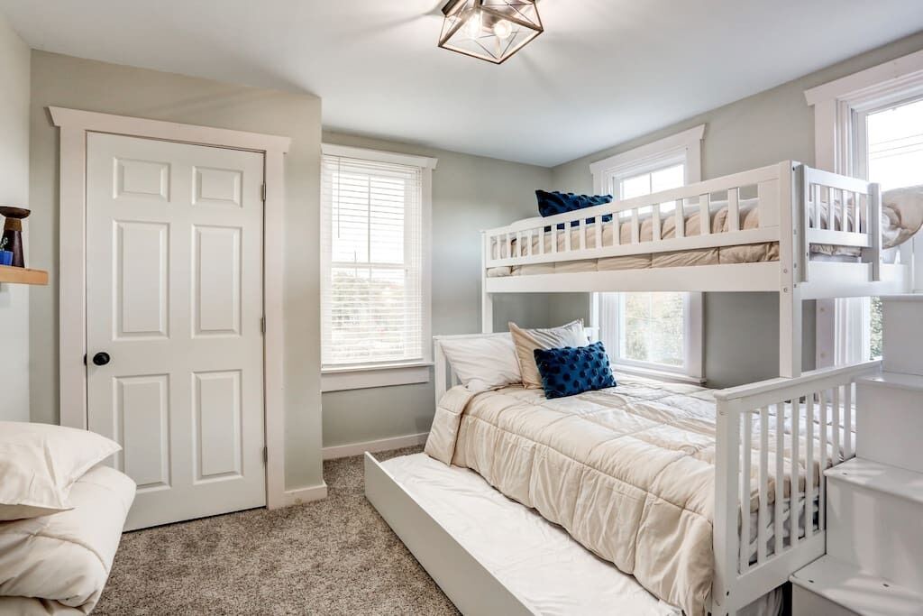 Photo of Bedroom in Elizabethtown