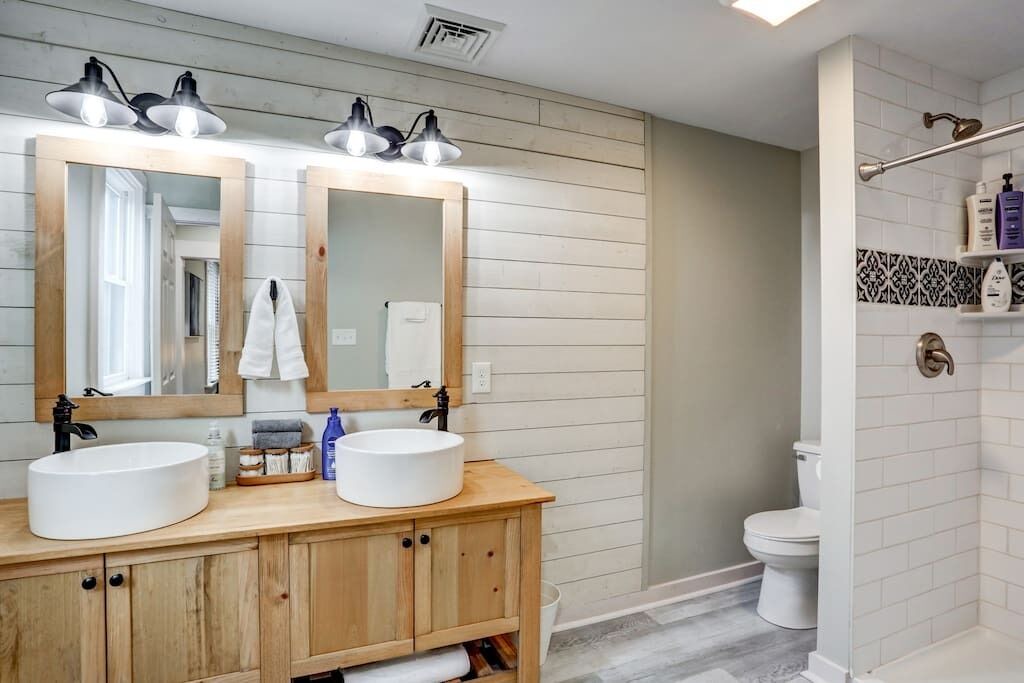 Photo of Bathroom in Elizabethtown