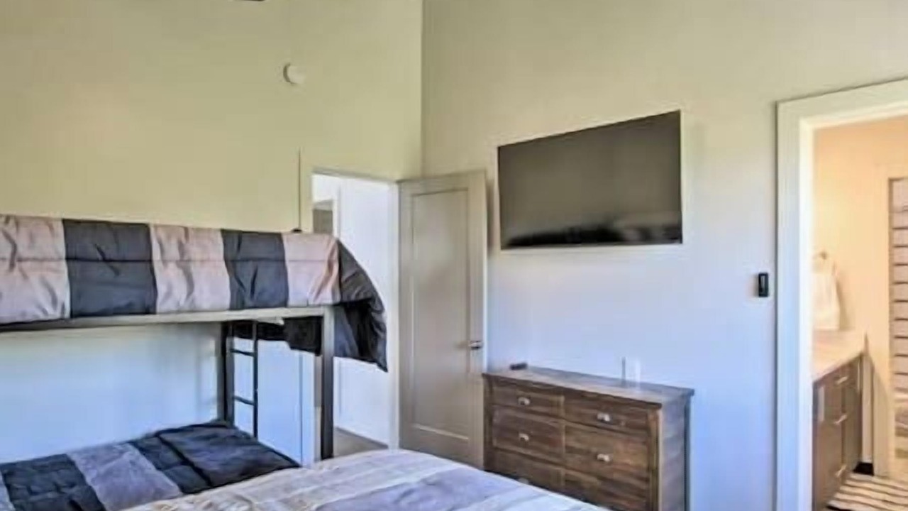 Photo of Bedroom in Fish Haven